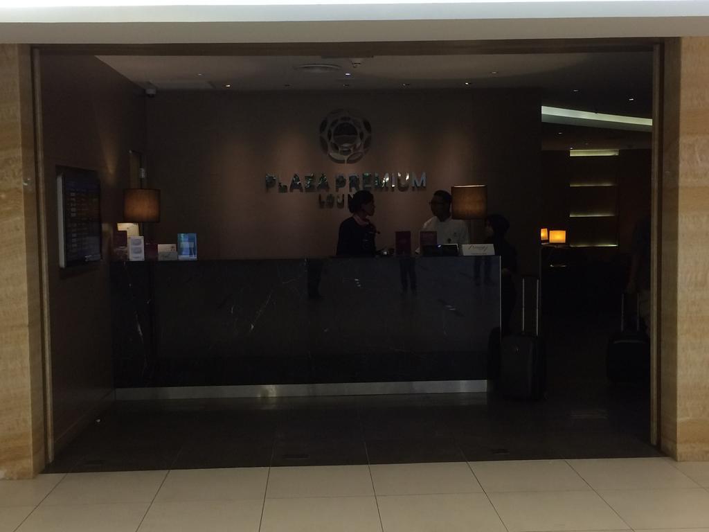 Plaza Premium Lounge Hotel Bayan Lepas Bagian luar foto